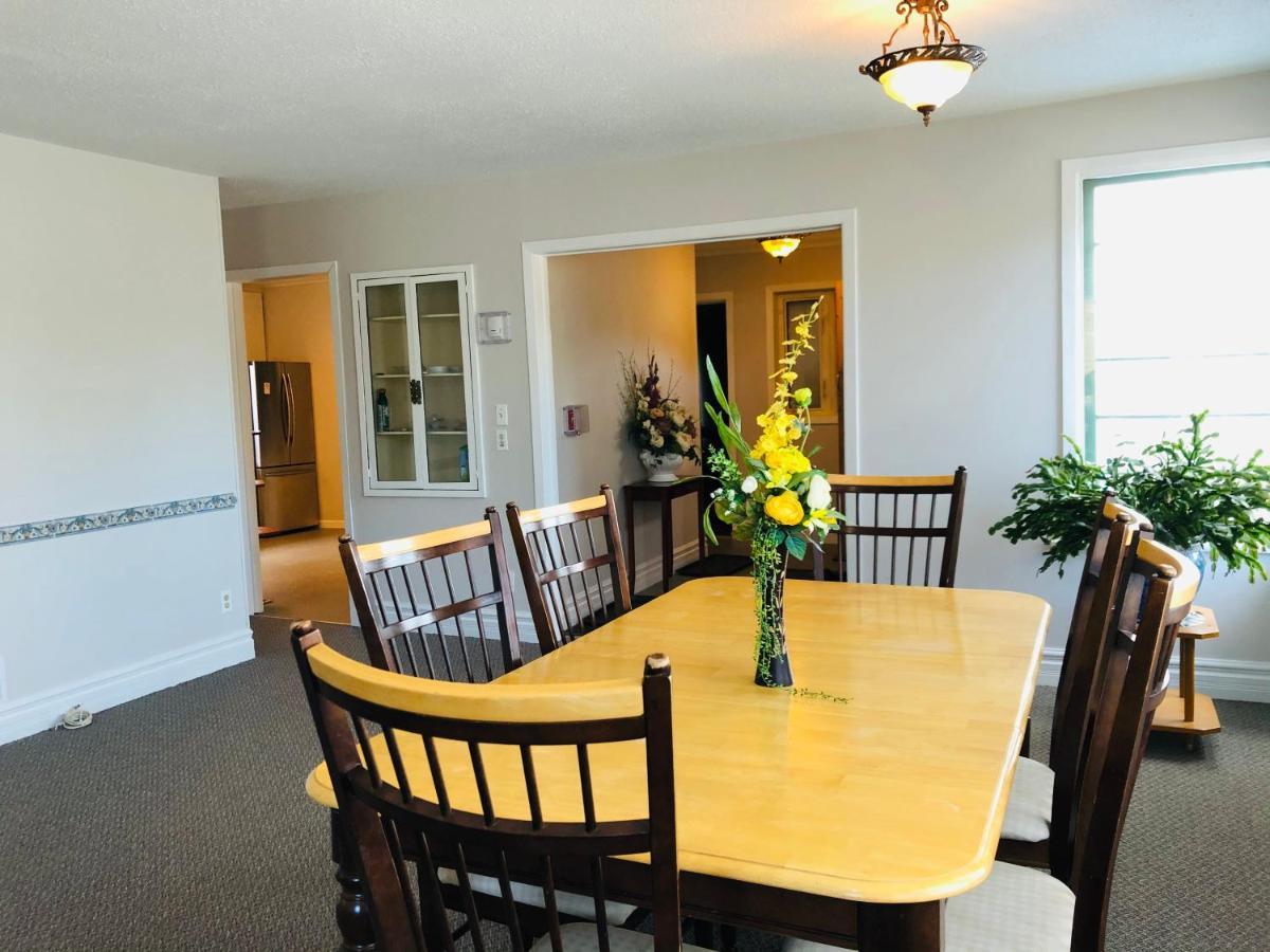 Downtown Whitehorse 2 Bedroom House Zewnętrze zdjęcie